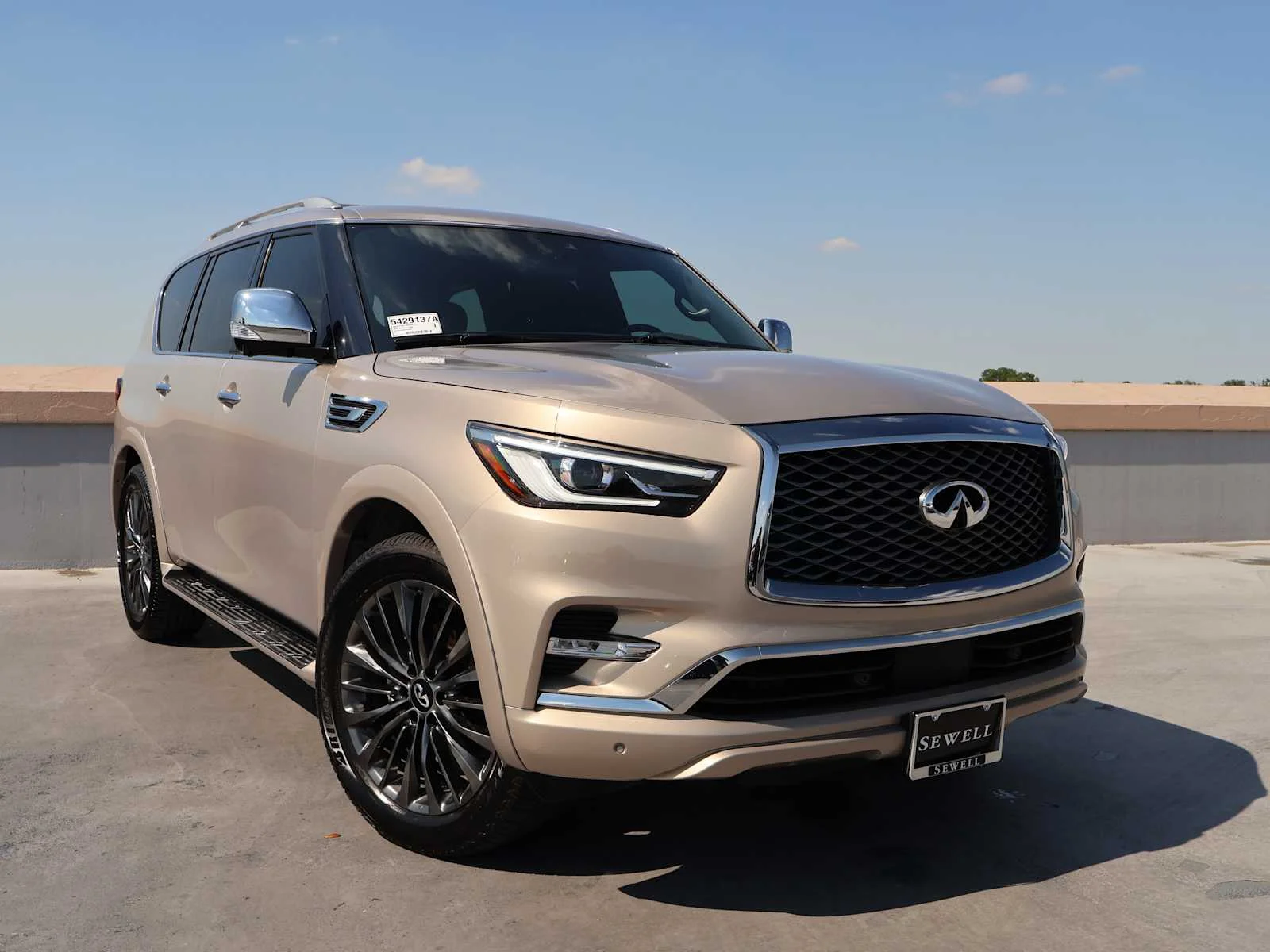 2023 INFINITI QX80 SENSORY