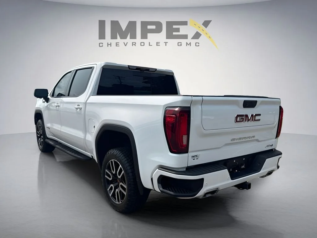 Used 2022 White GMC AT4 image 3