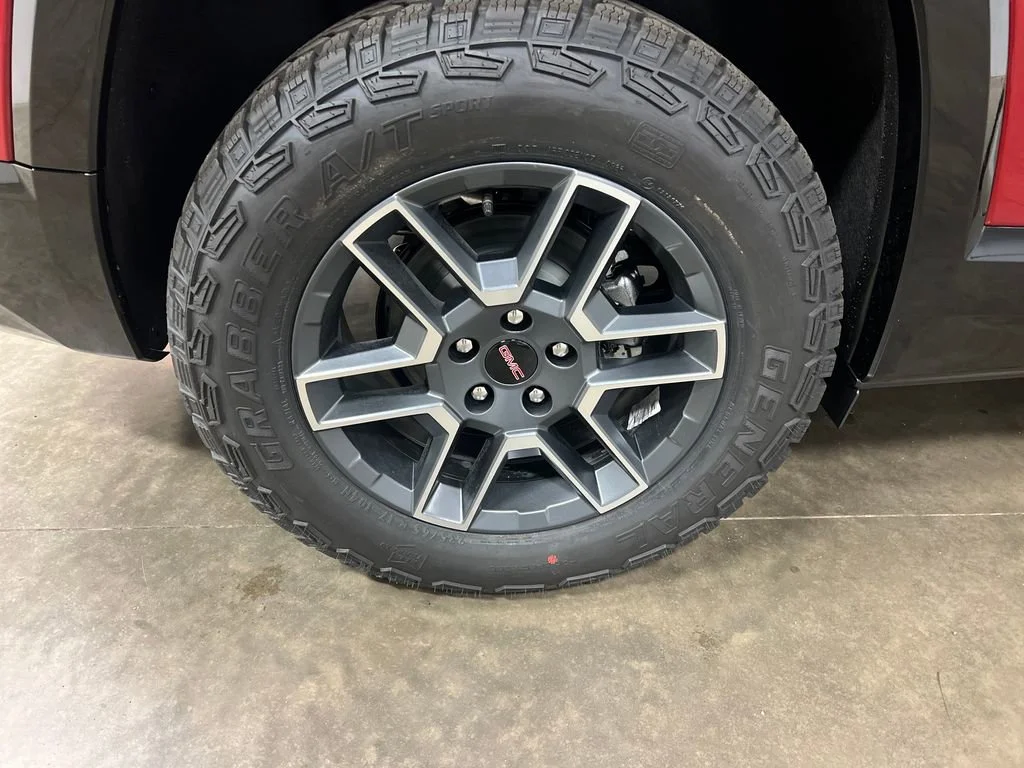 2026 GMC Terrain AT4 - Photo 17
