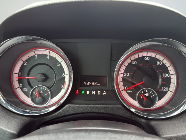 Used 2019 Gray Dodge SE image 12