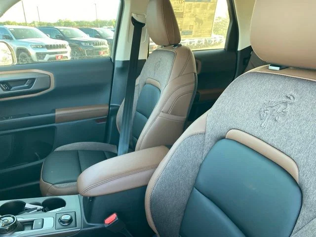 New 2026 Ruby Red Metallic Tinted Clearcoat Ford Outer Banks® image 14
