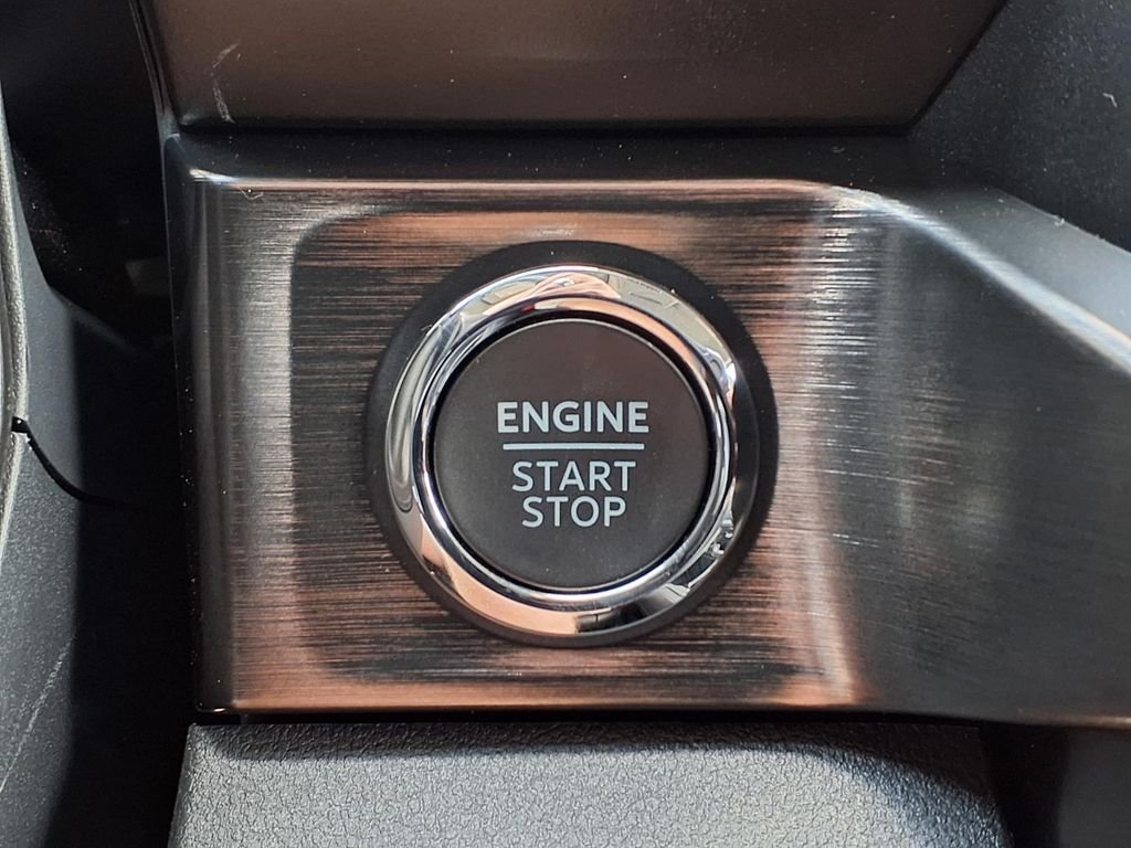 New 2026 Oxford White Ford F-250® Lariat® image 22