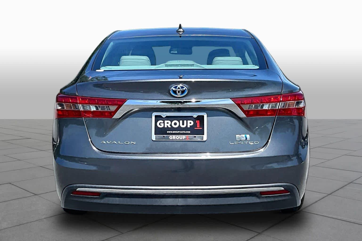 Used 2017 Magnetic Gray Metallic Toyota Hybrid Limited image 5