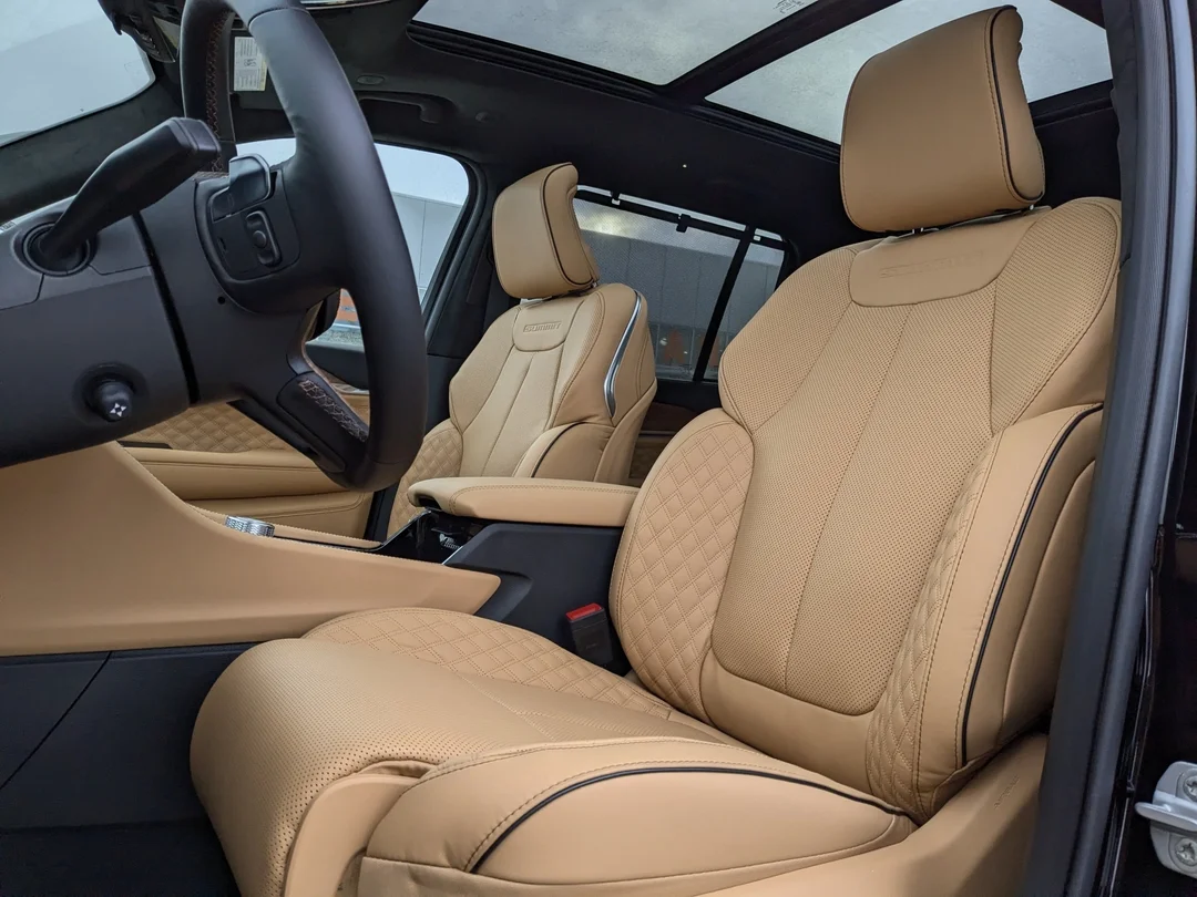 New 2025 Black Jeep Summit Reserve - - 4x4 - Panoramic Sunroof - Palermo Leather - McIntosh Audio & More! image 14