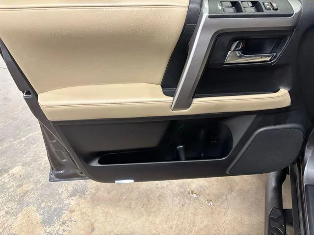 Used 2023 MAGNETIC GRAY MET. Toyota  image 18