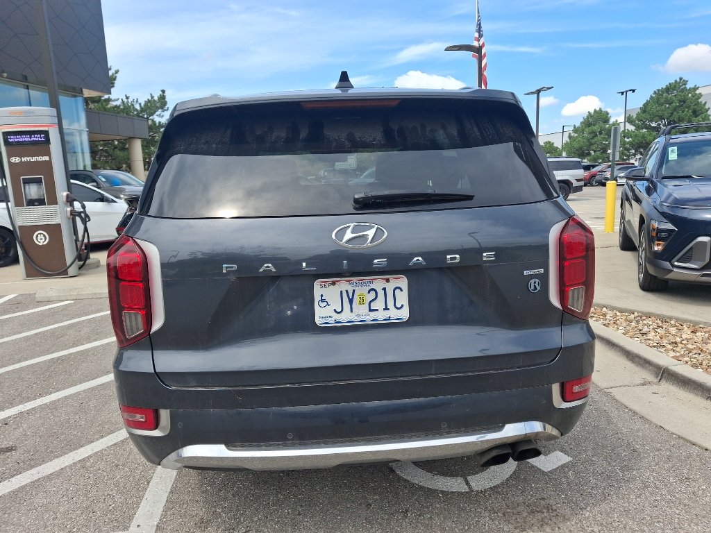 Used 2020 Steel Graphite Hyundai Limited image 5