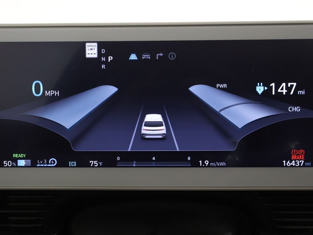 Used 2024 White Hyundai SEL image 36
