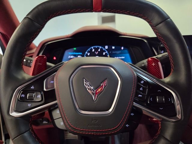 Used 2021 White Chevrolet Stingray image 20