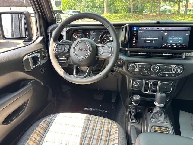 New 2026 Granite Crystal Metallic Clear-Coat Exterior Paint Jeep 85th Anniversary Edition image 11