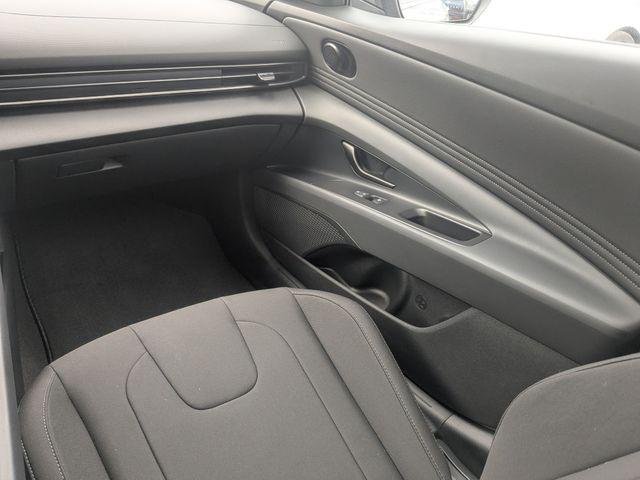 New 2026 Silver Hyundai SEL Sport image 16