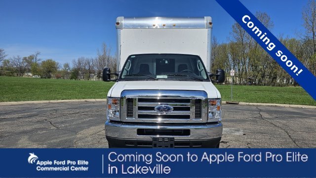 New 2027 Oxford White Ford Base image 8