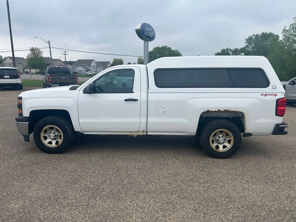 Used 2015 Summit White Chevrolet WT image 4