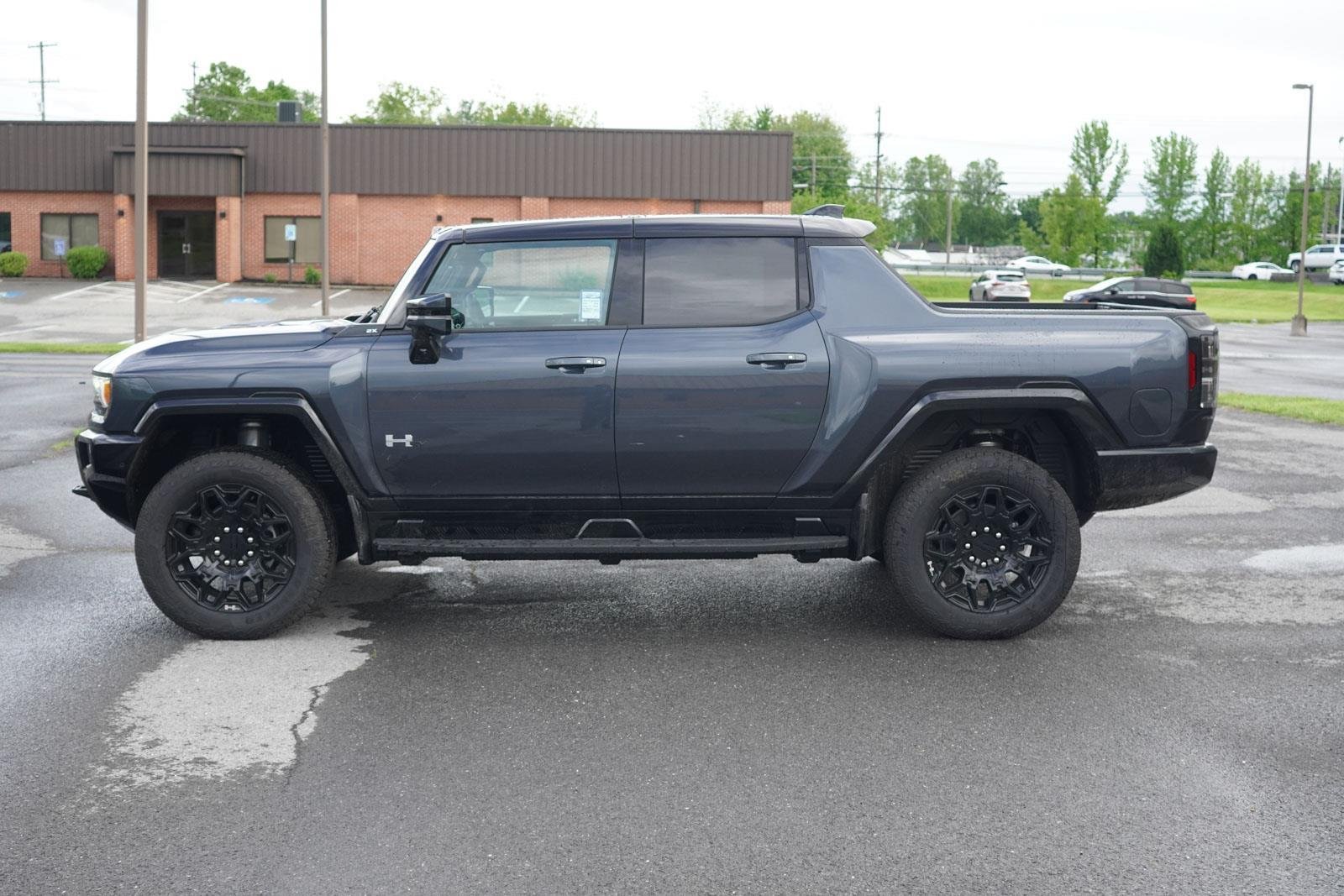 New 2025 Graphite Blue Metallic GMC 2X image 7