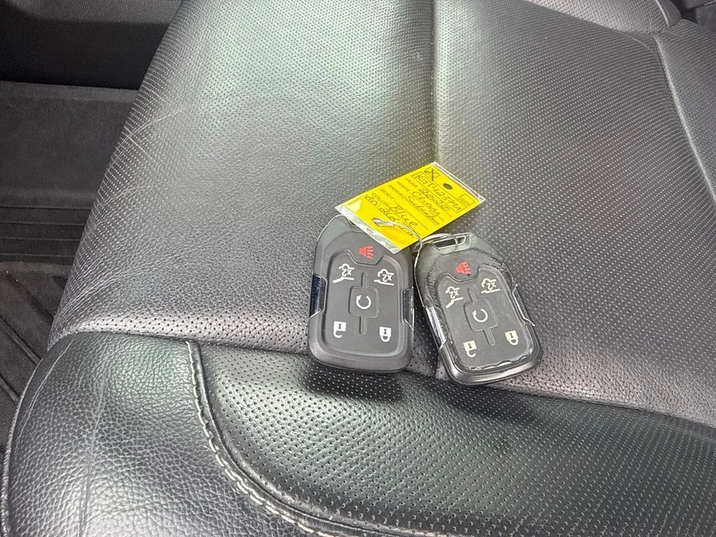 Used 2020 Gray Chevrolet RST image 41