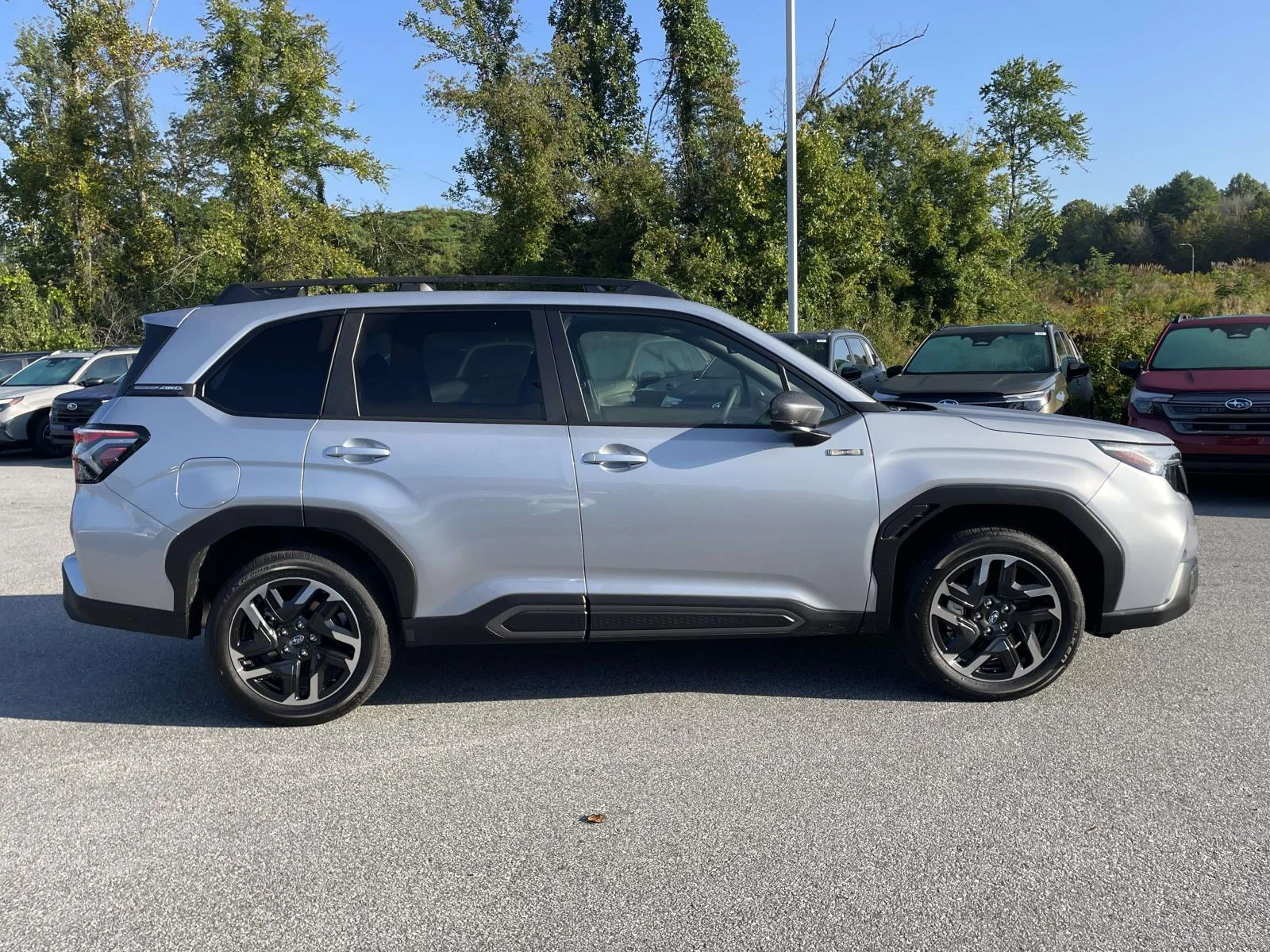 Used 2025 Ice Silver Metallic Subaru Limited Hybrid image 28