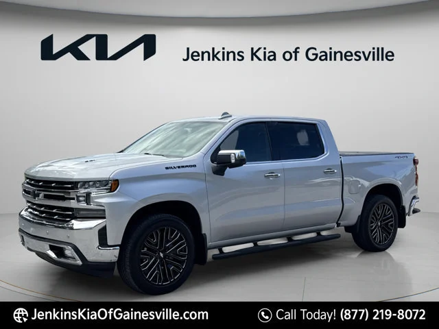 Used 2022 Silver Chevrolet LTZ image 3