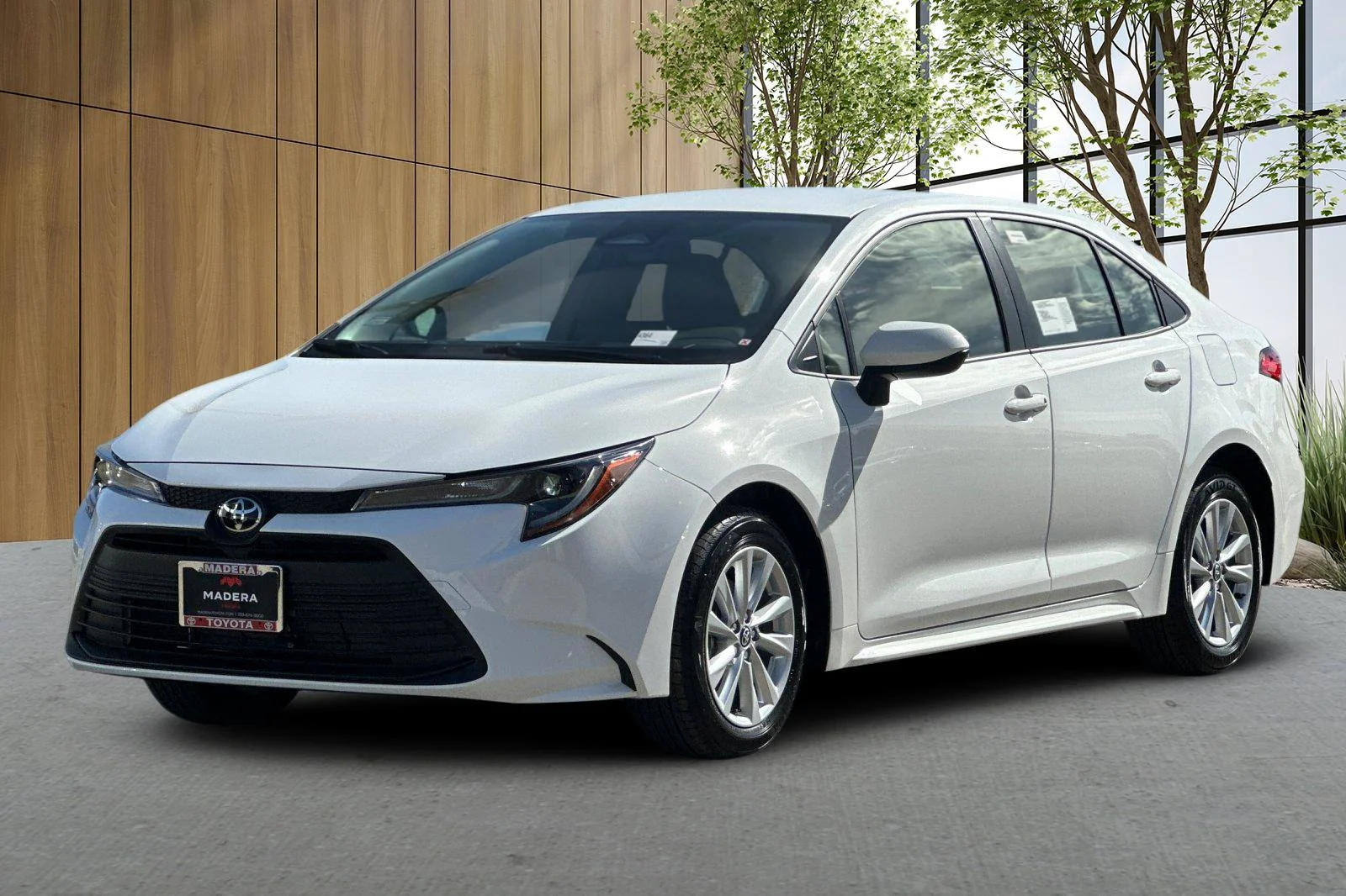 New 2027 Ice Cap Toyota LE image 8