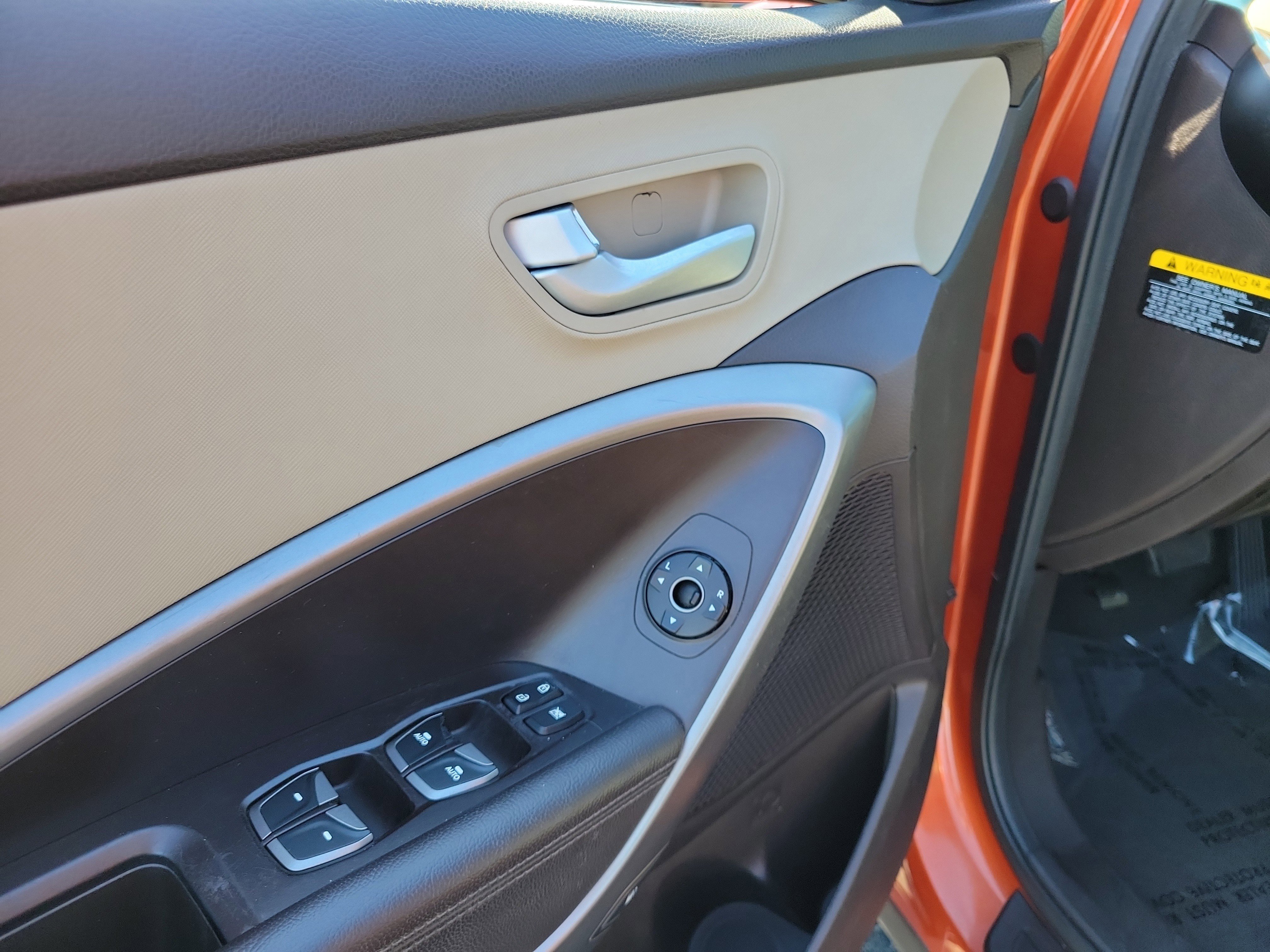 Used 2015 Canyon Copper Hyundai Base image 18