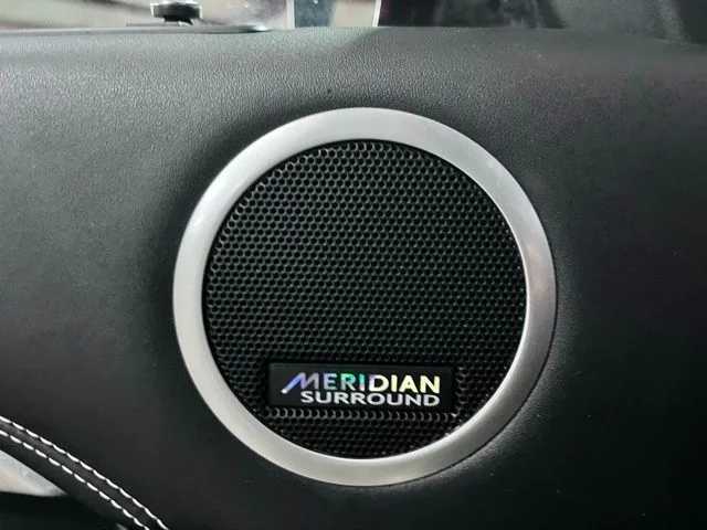 Used 2017 Black Land Rover First Edition image 23