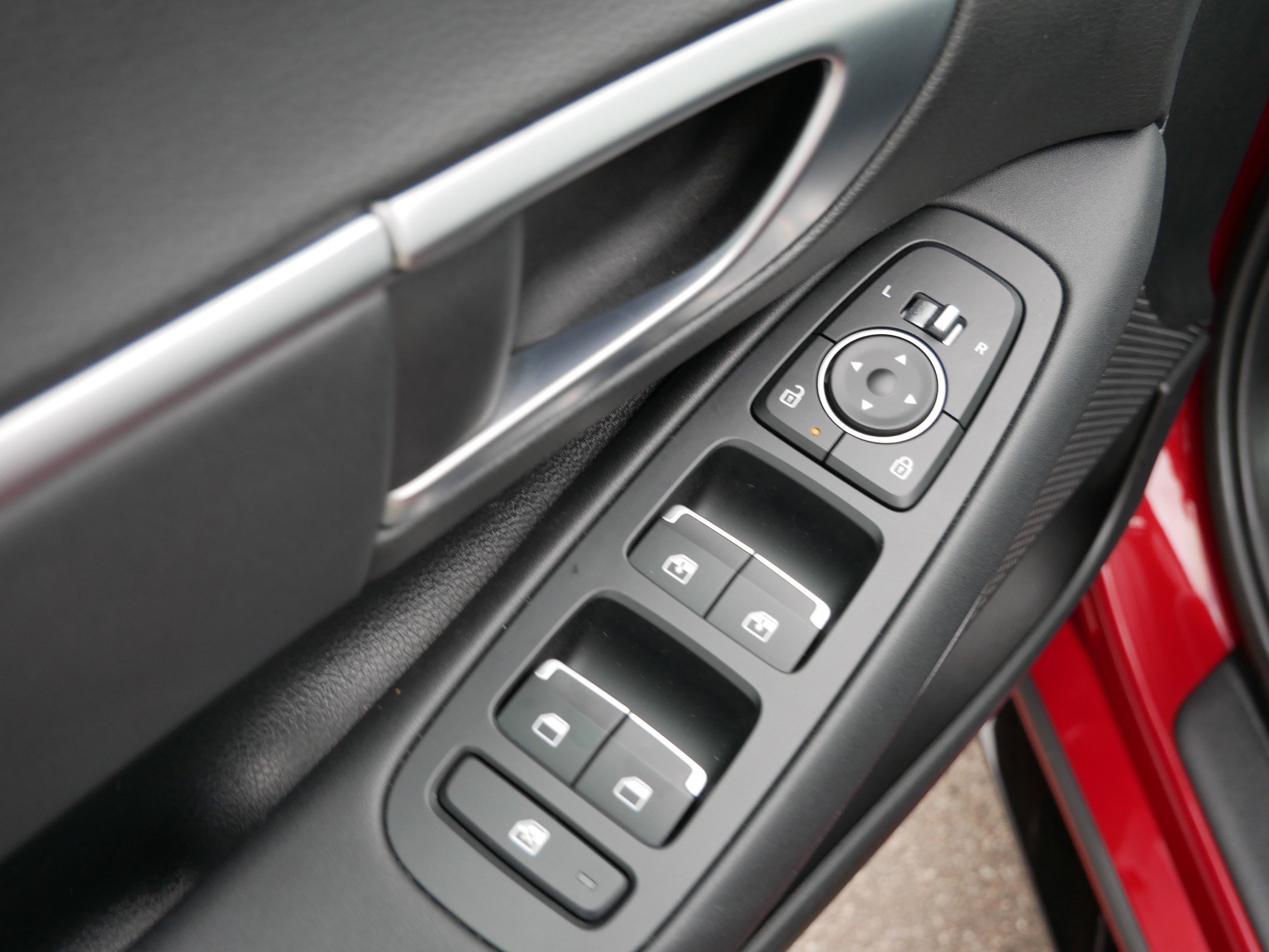 2026 Hyundai Sonata SEL - Photo 19