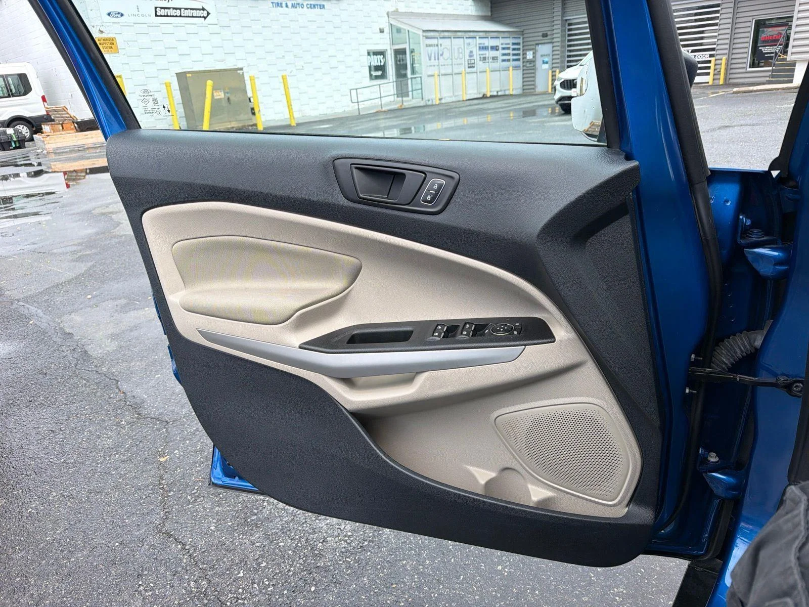Used 2021 Lightning Blue Ford S image 22