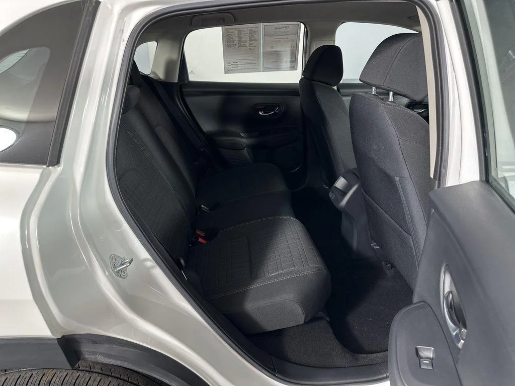Used 2024 Platinum White Pearl Honda LX image 30