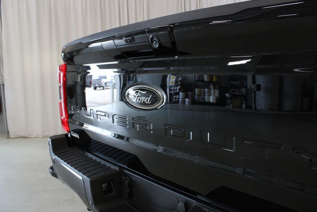 New 2026 Agate Black Metallic Ford Lariat image 32