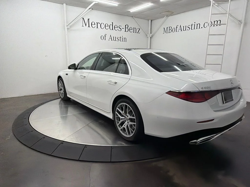 New 2027 White Mercedes-Benz S 500 image 5