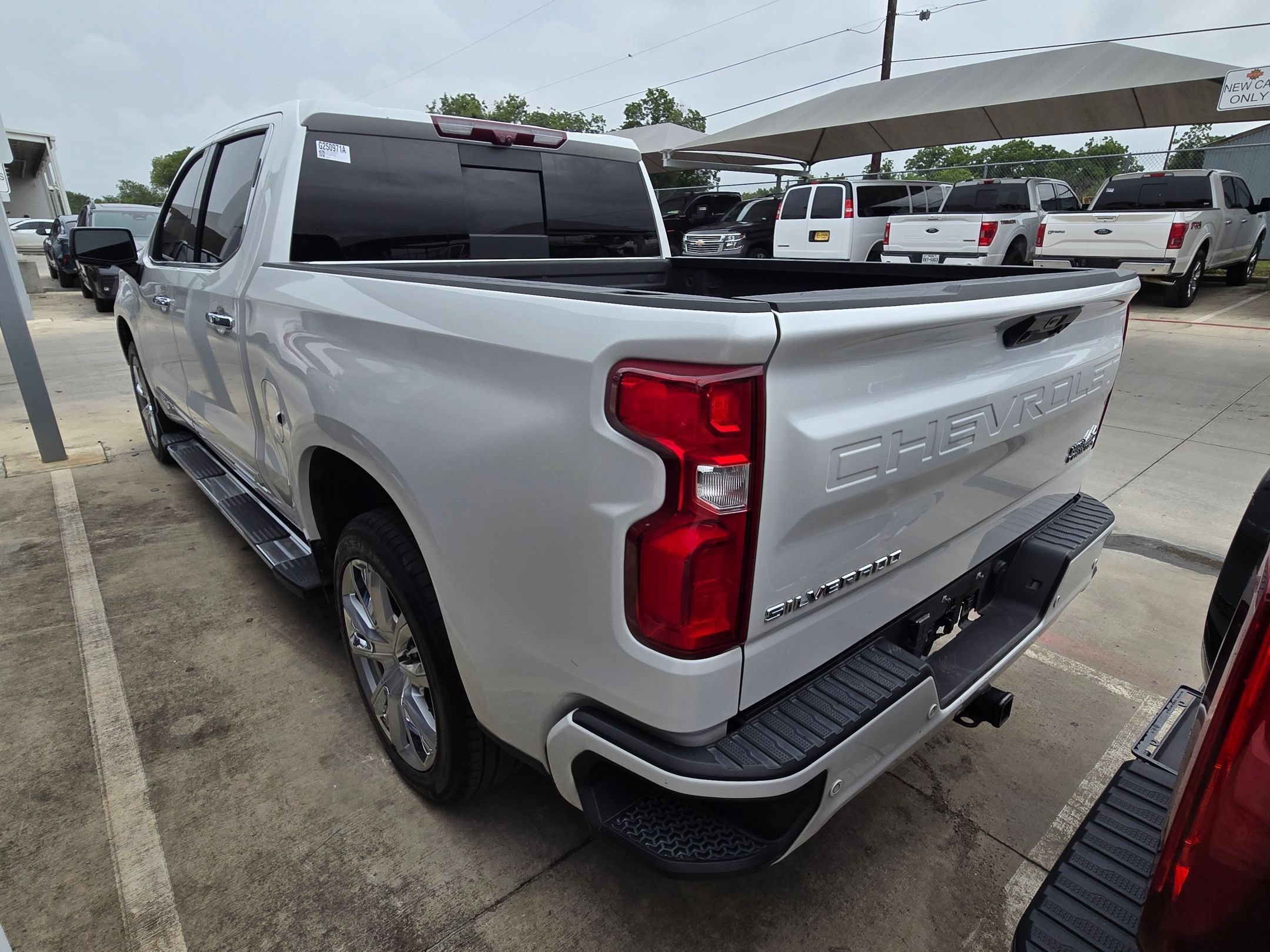 2023 Chevrolet Silverado 1500 High Country - Photo 6