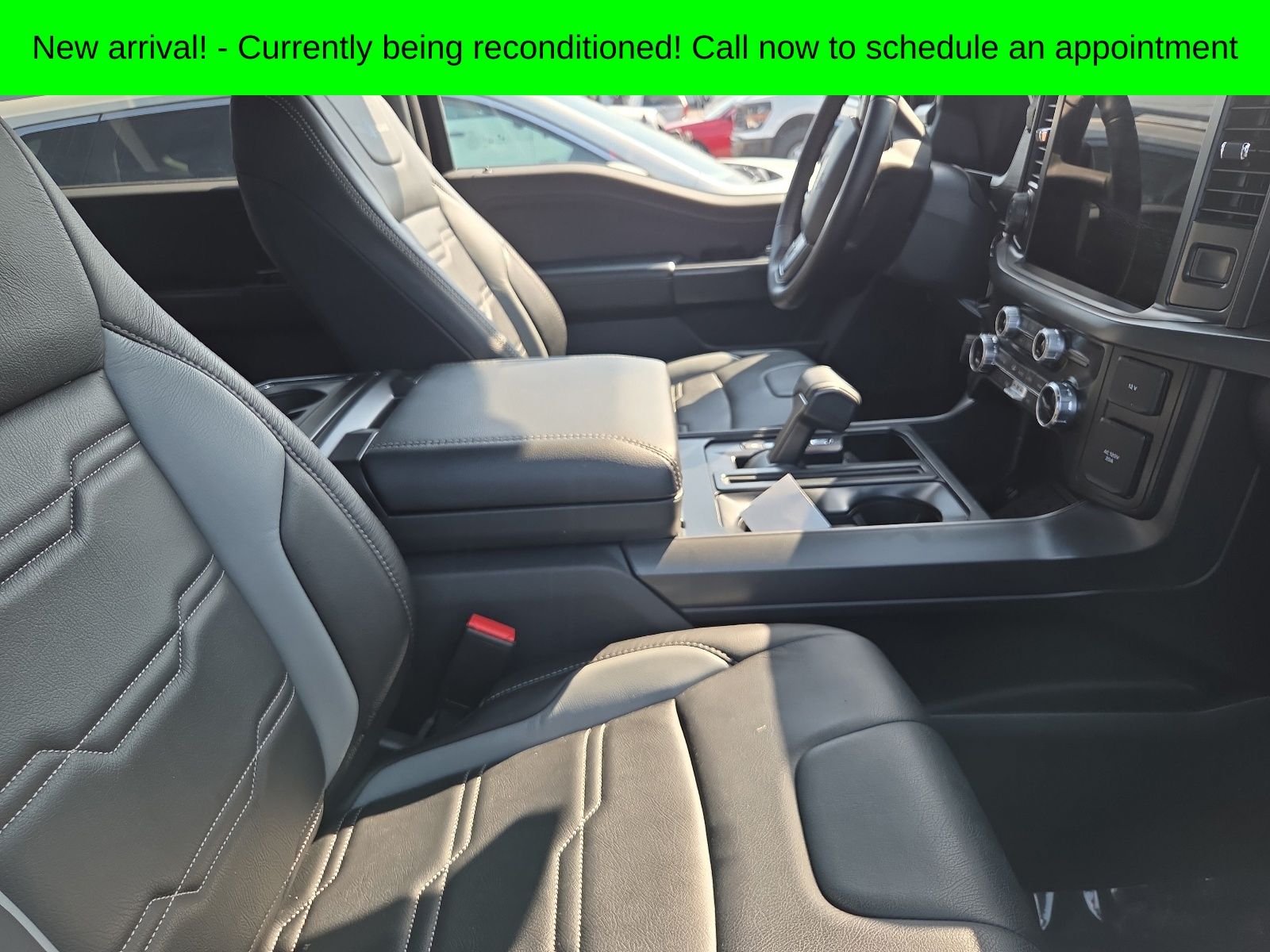Used 2024 Blue Metallic Ford XLT image 8