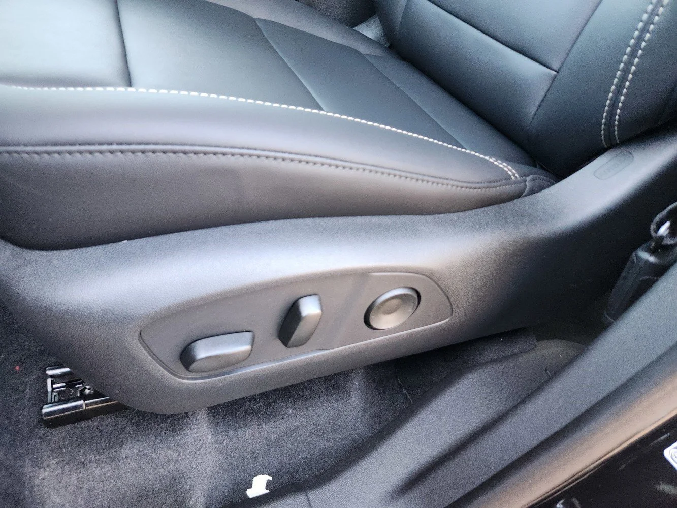 2026 GMC Acadia Elevation - Photo 18
