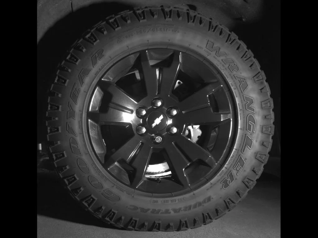 Used 2017 Black Chevrolet Z71 image 9