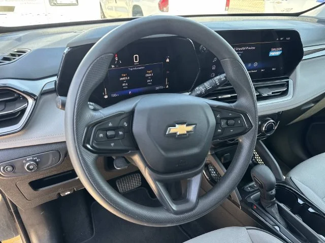 Used 2025 Black Chevrolet LT image 33