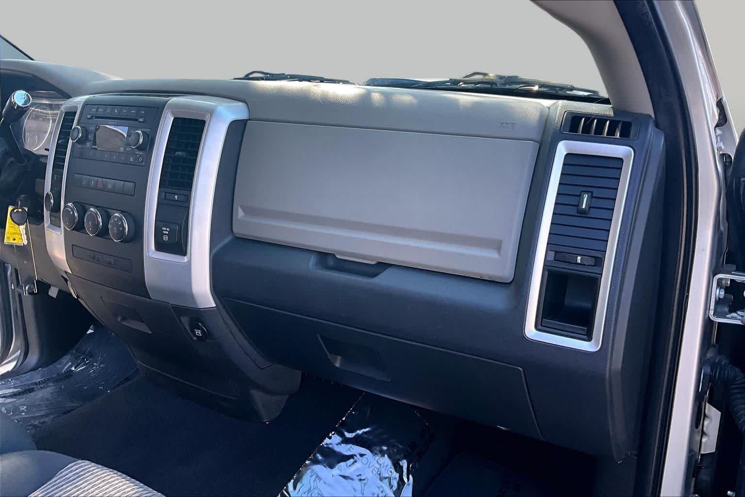 Used 2011 Bright Silver Metallic Ram SLT image 18