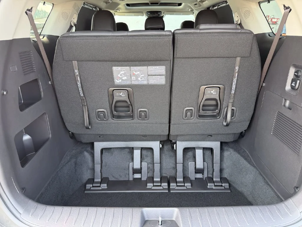 New 2026 Snow White Pearl Kia SX image 10