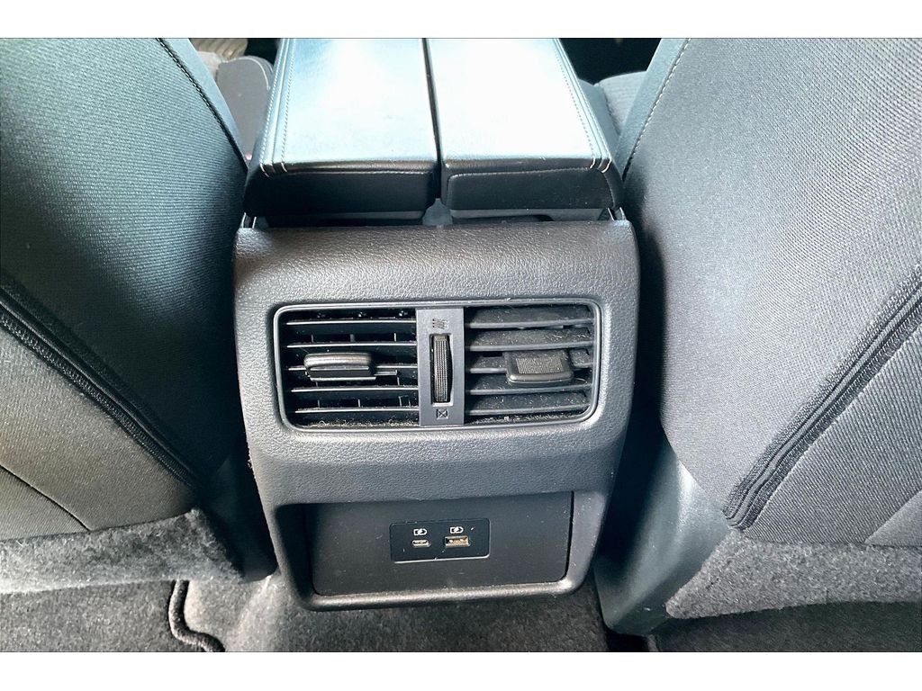 Used 2023  Nissan SV image 23