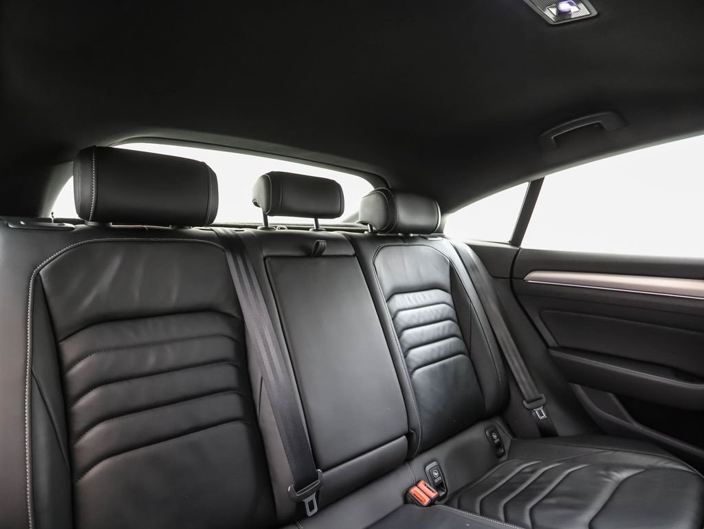 Used 2019 Deep Black Volkswagen 2.0T SEL R-Line image 27