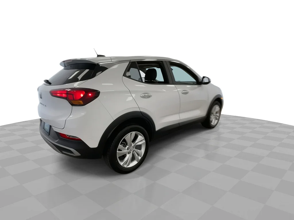 Used 2024 WHITE Buick Preferred image 9