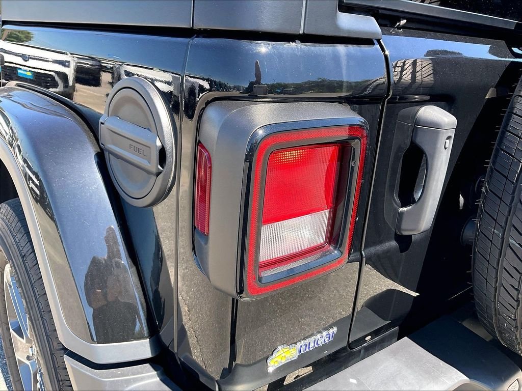 Used 2023 Black Clearcoat Jeep Sahara image 30