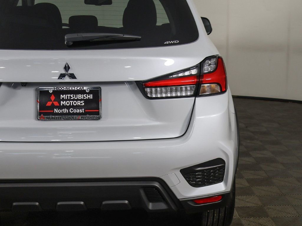 2025 Mitsubishi Outlander Sport ES - Photo 11