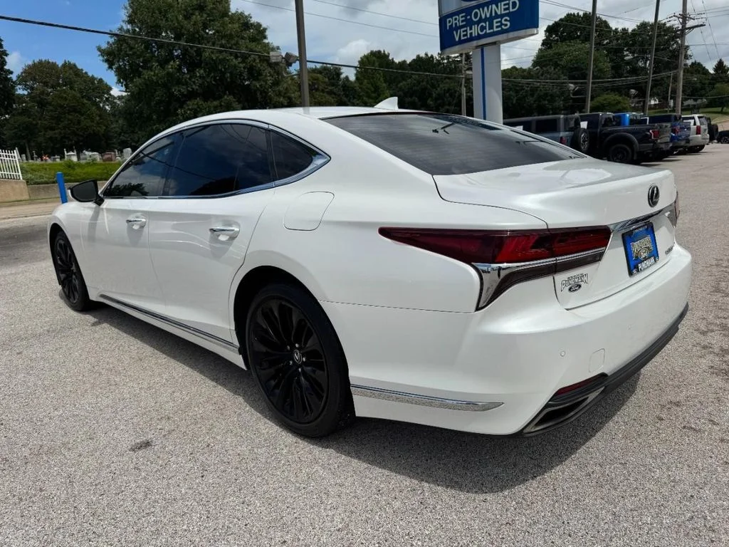 Used 2018 Ultra White Lexus 500 Base image 5