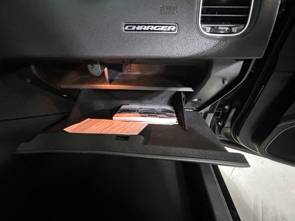 Used 2023 Black Dodge SXT image 21