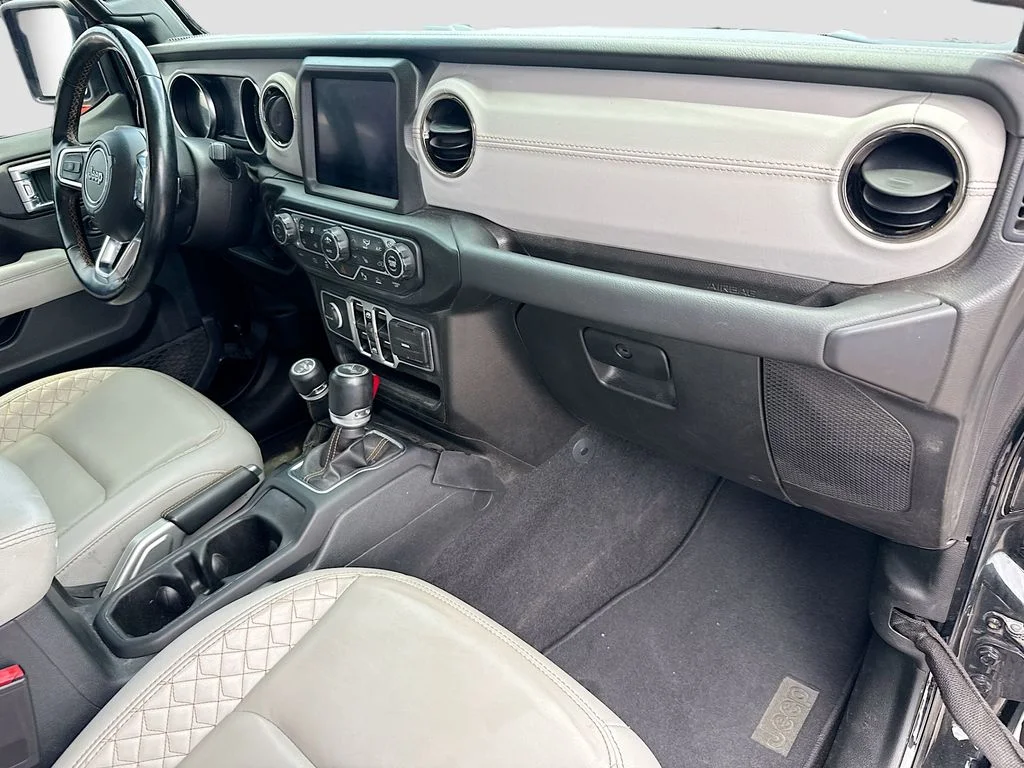 Used 2021 Black Jeep Unlimited Sahara 4xe image 34