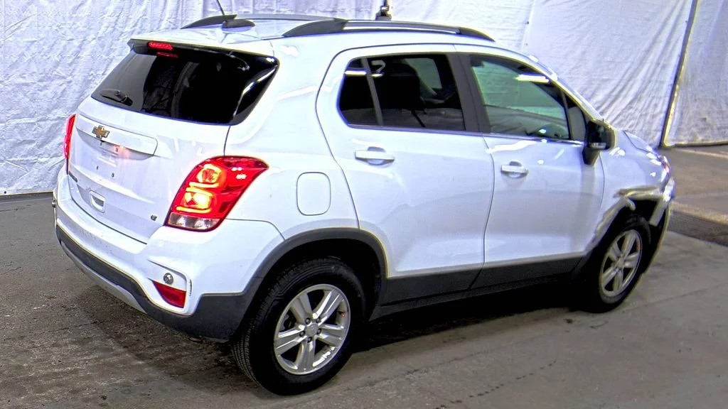 Used 2019 White Chevrolet LT image 2
