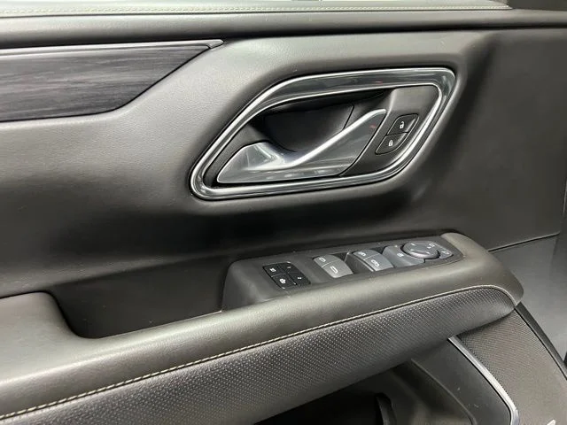 2024 GMC Yukon SLT - Photo 24