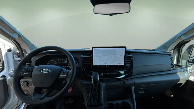 Used 2025  Ford XL image 17