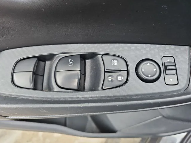 Used 2024 Gray Nissan SV image 27