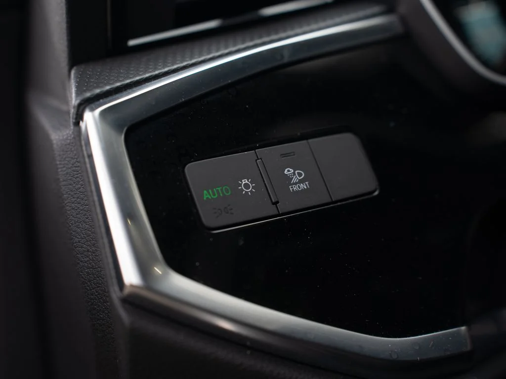 Used 2025 Gray Audi Premium Plus image 29