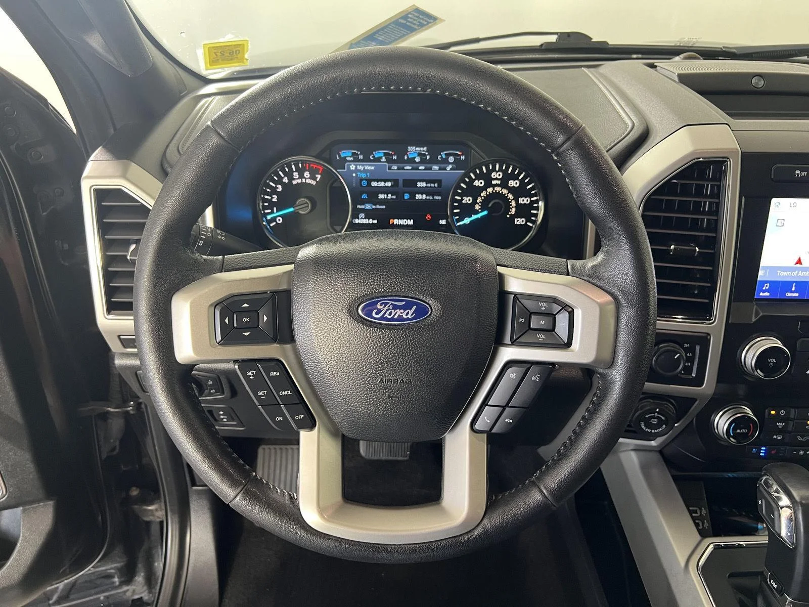 Used 2020 Agate Black Ford LARIAT image 15