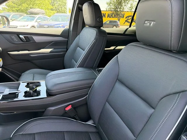 2026 Buick Enclave Sport Touring - Photo 17